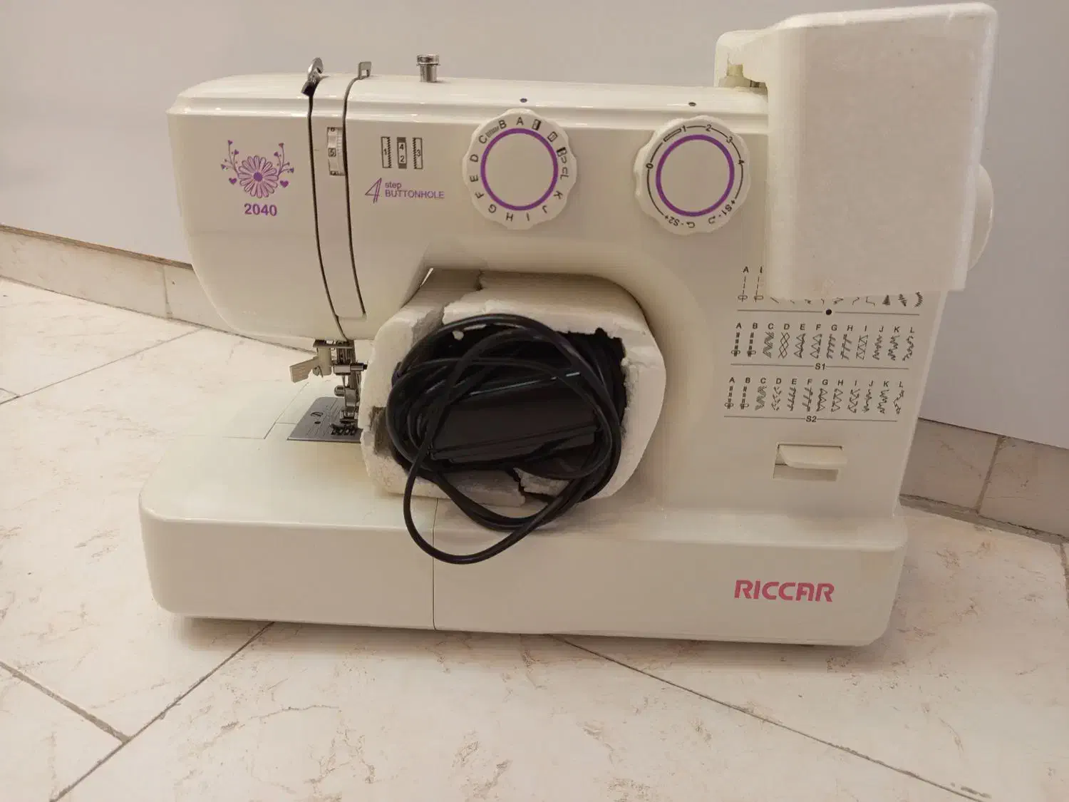 چرخ خیاطی نو|چرخ خیاطی و ریسندگی|فولادشهر, فولادشهر|دیوار