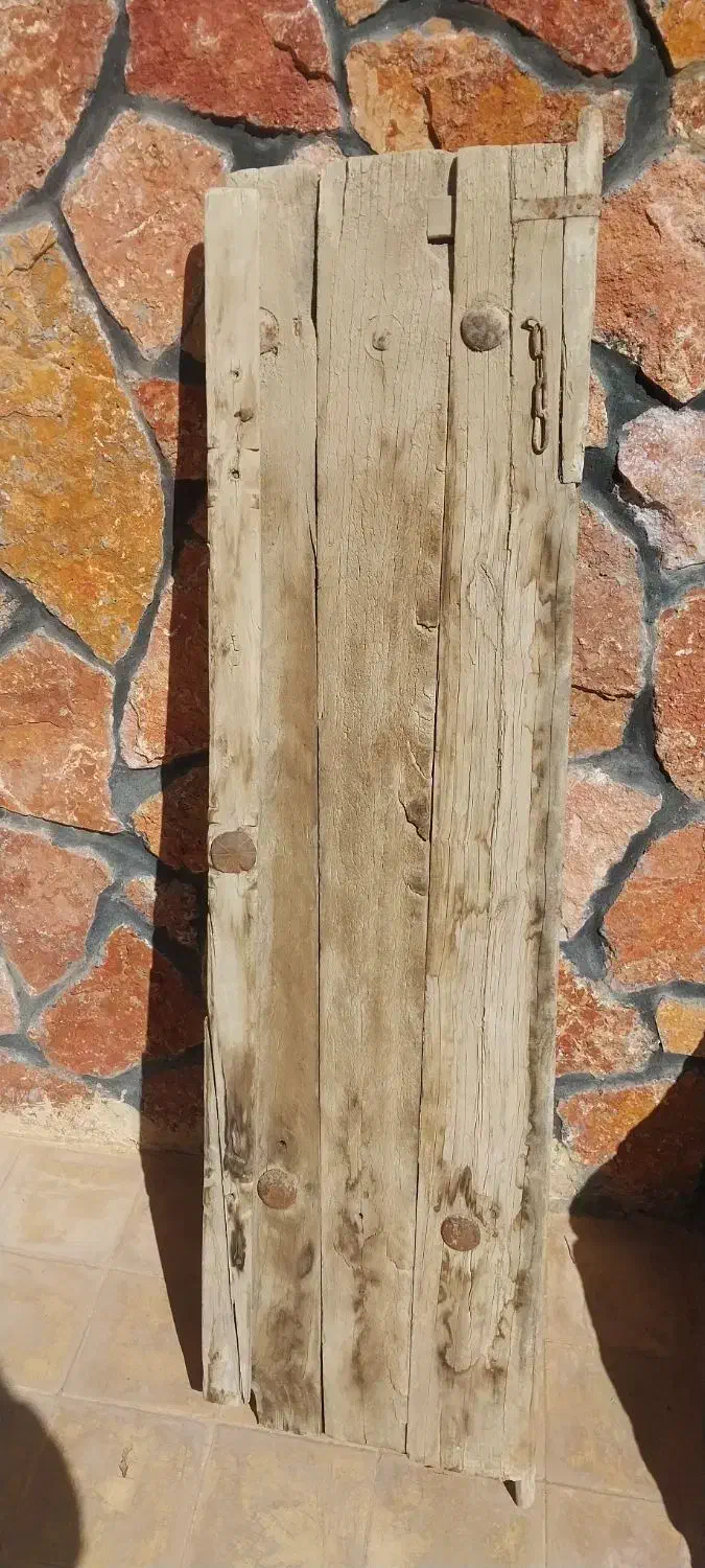 در قدیمی چوبی|کلکسیون اشیاء عتیقه|اصفهان, گرکان|دیوار