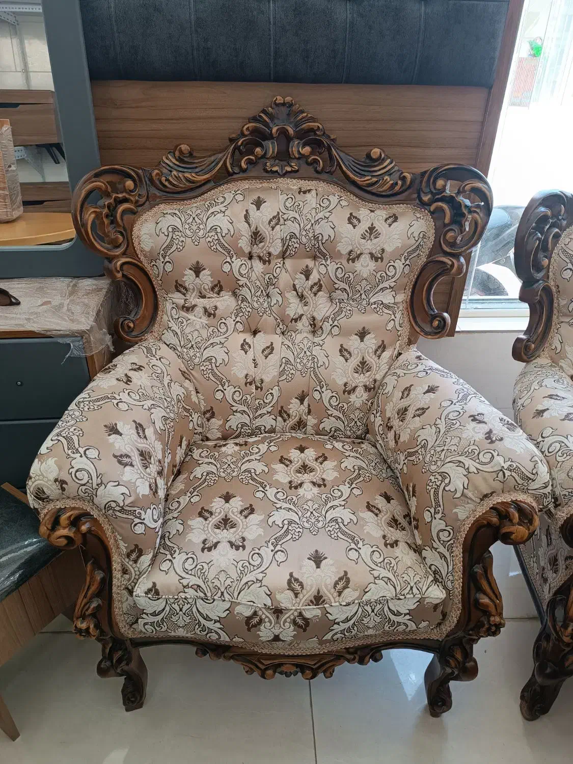 مبل کلاسیک راحتی بهمراه ناهارخوری زیر قیمت|مبلمان خانگی و میز عسلی|شاهینشهر, خانه کارگر|دیوار