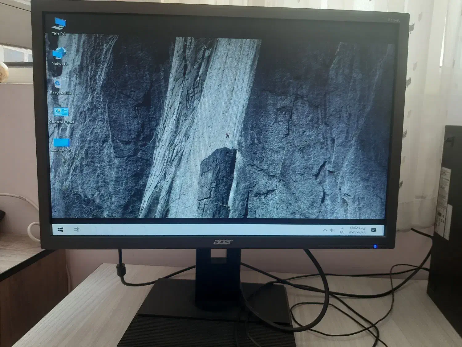 سیستم کامپیوتر رومیزی ، استوک ، خیلی کم کار کرده ،|رایانه رومیزی|ایلام, |دیوار