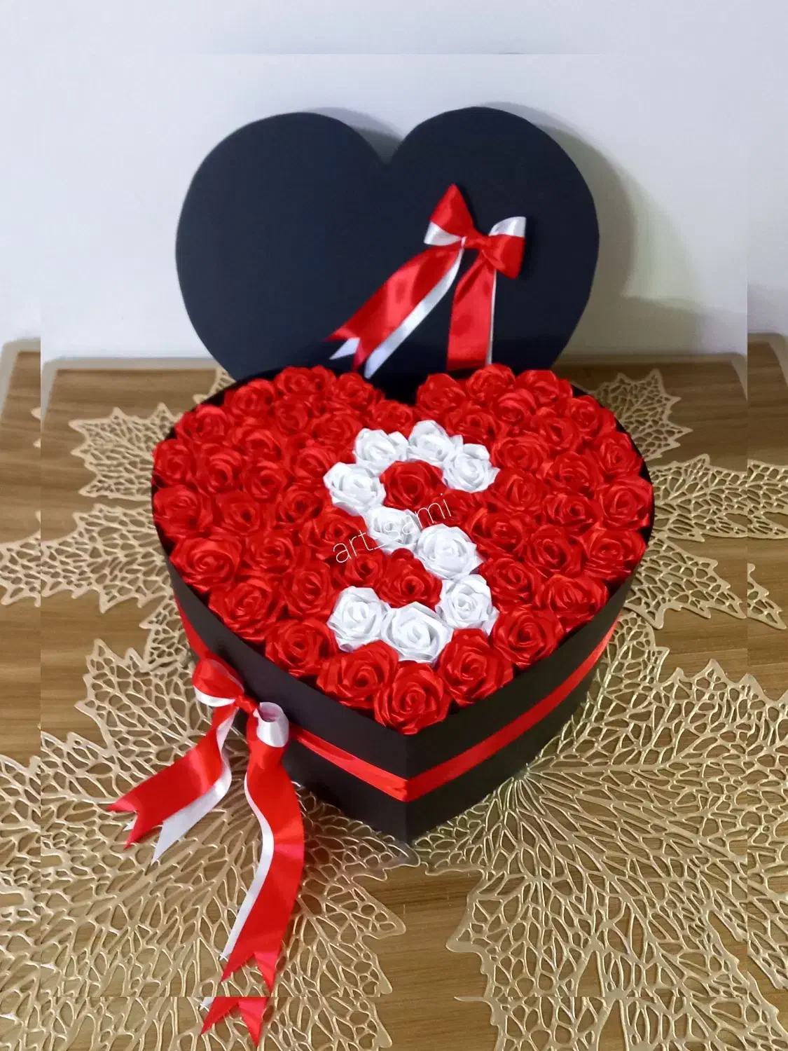 هدیه جاودانه|گل مصنوعی|تهران, قیام|دیوار