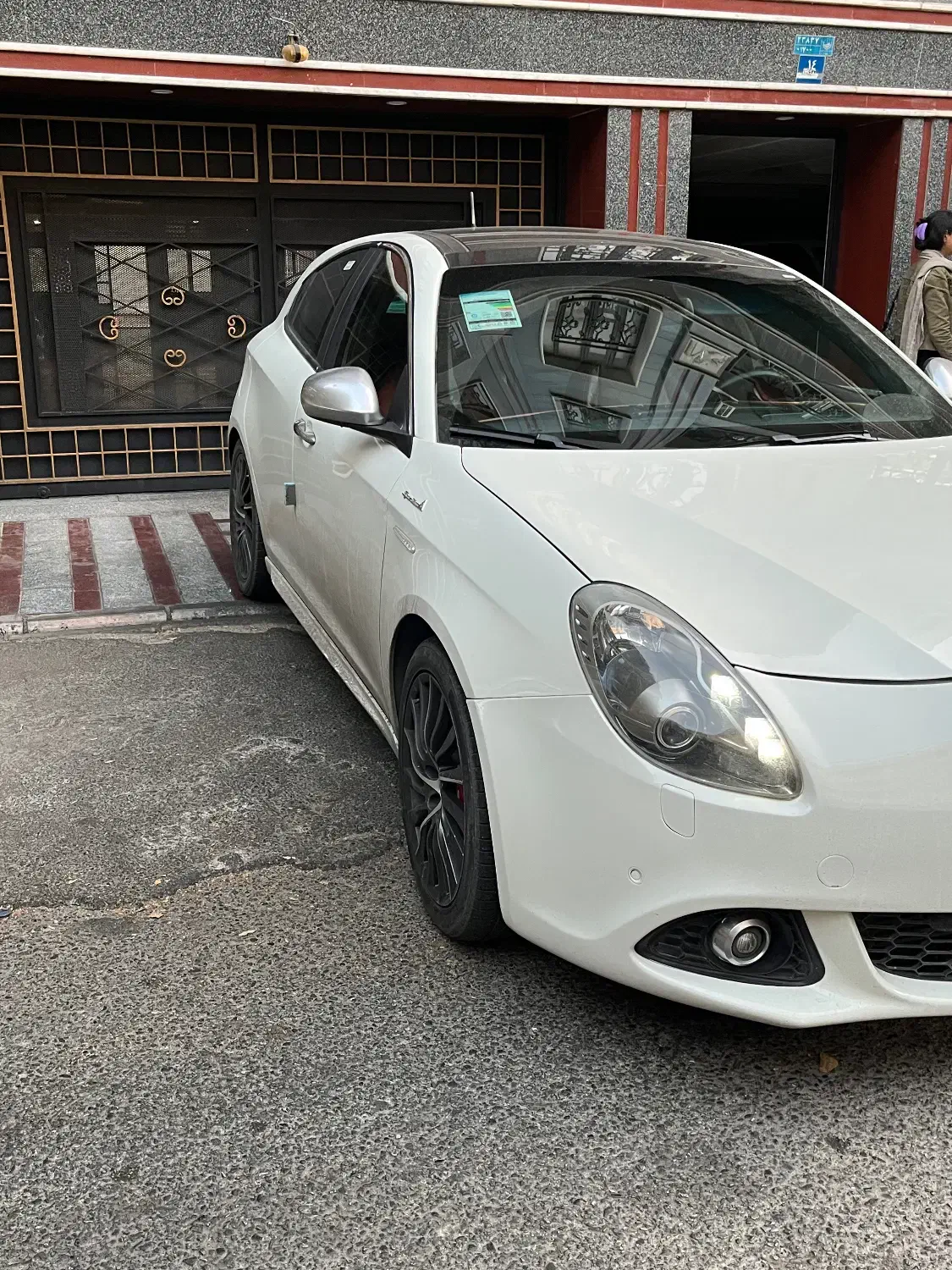 آلفا رومئو ۲۰۱۵ فول بی رنگ|خودرو سواری و وانت|تهران, جنتآباد مرکزی|دیوار