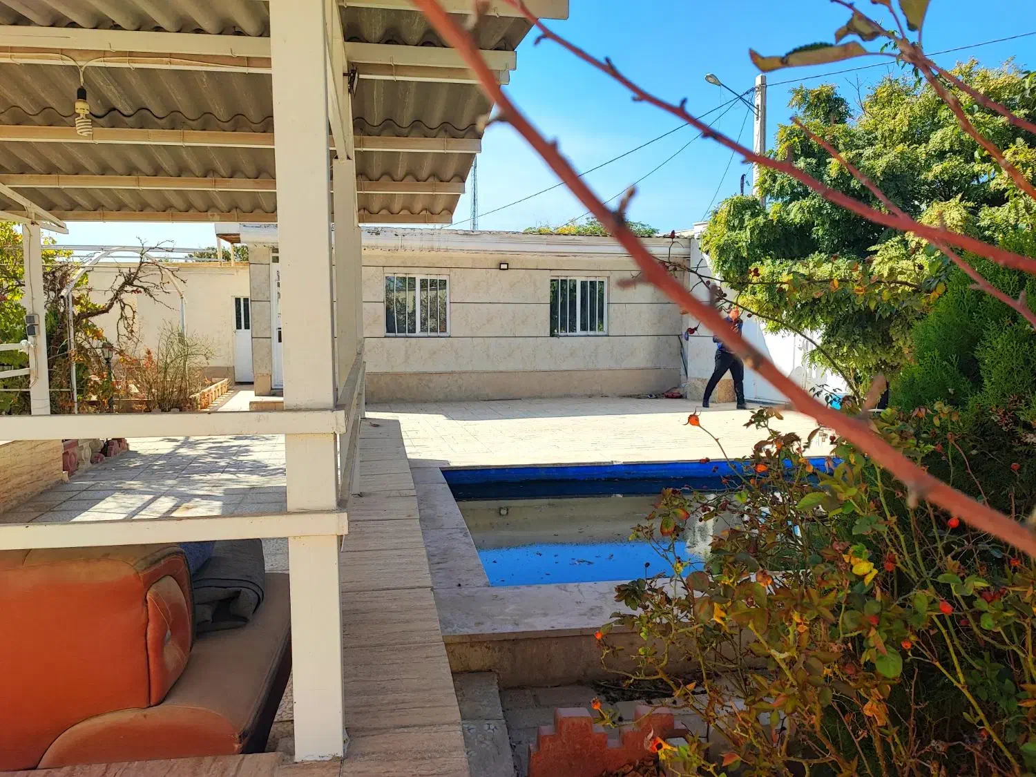 با پول ویلا ۵۰۰ متری / ویلایی ۱۰۰۰ متری بخر|فروش خانه و ویلا|ماهدشت, |دیوار