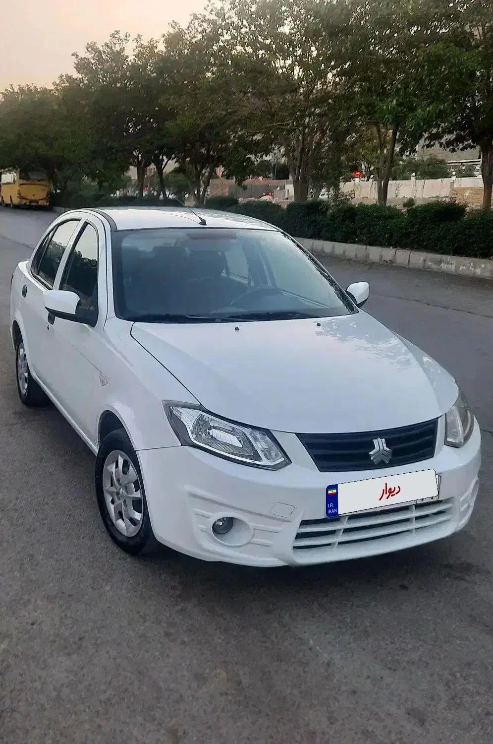 ساینا مدل۹۹ تک برگ|خودرو سواری و وانت|اراک, |دیوار