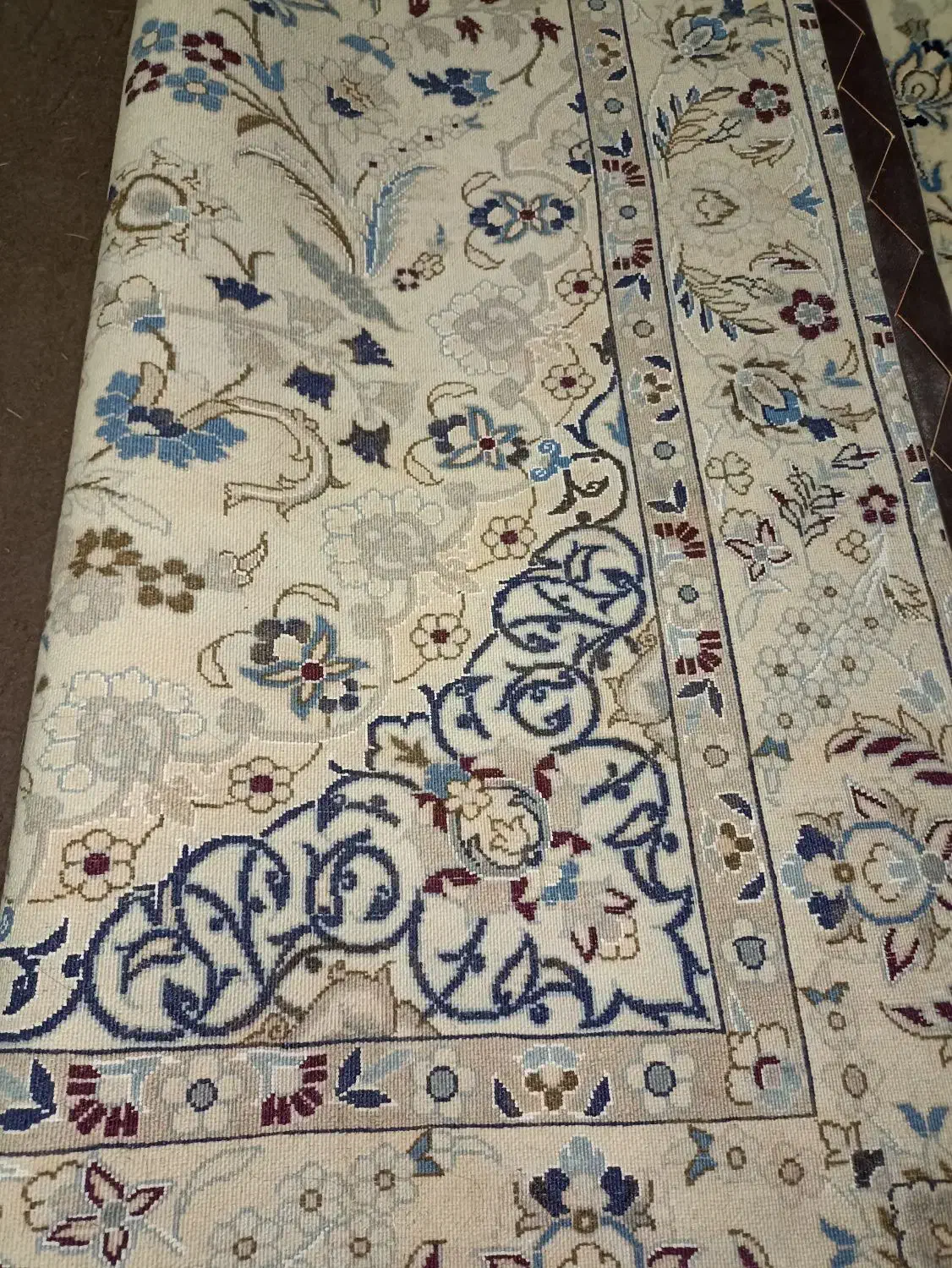 فرش دستباف گل ابریشم نائین ۹لا|فرش|خرمآباد, |دیوار