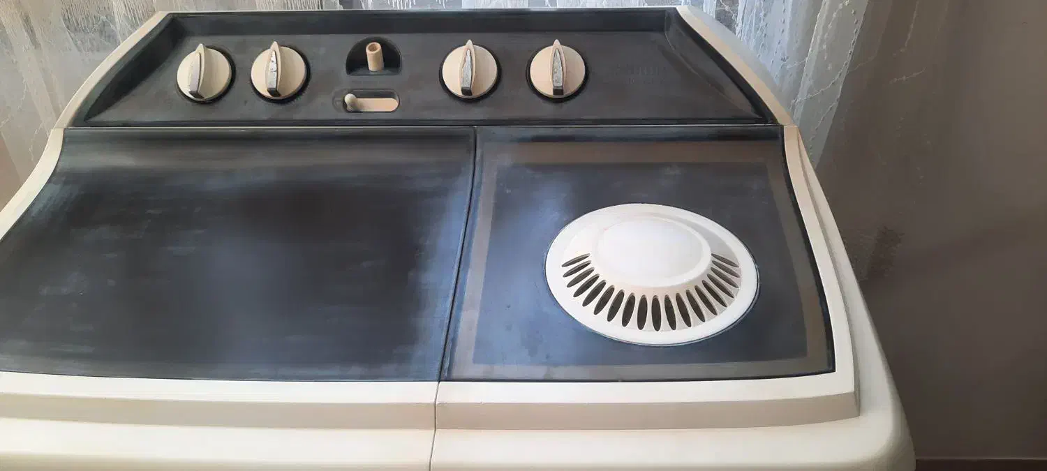 اسنوا ۱۰کیلوی بزرگ سالم. ال جی سالم تمیز،|ماشین لباسشویی و خشککن لباس|مشهد, فاطمیه|دیوار