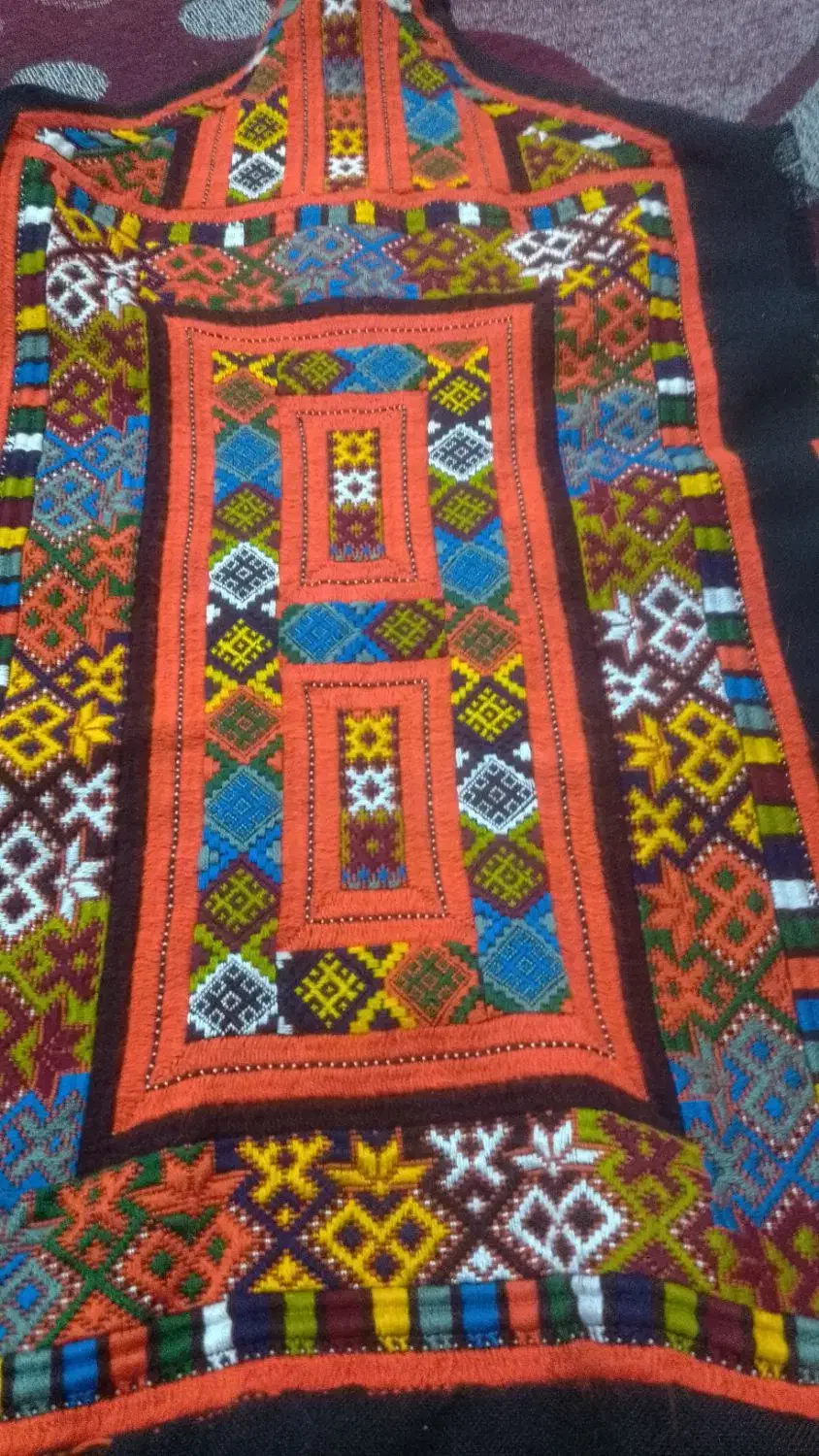 زیح استین گل انا|لباس|میرجاوه, |دیوار