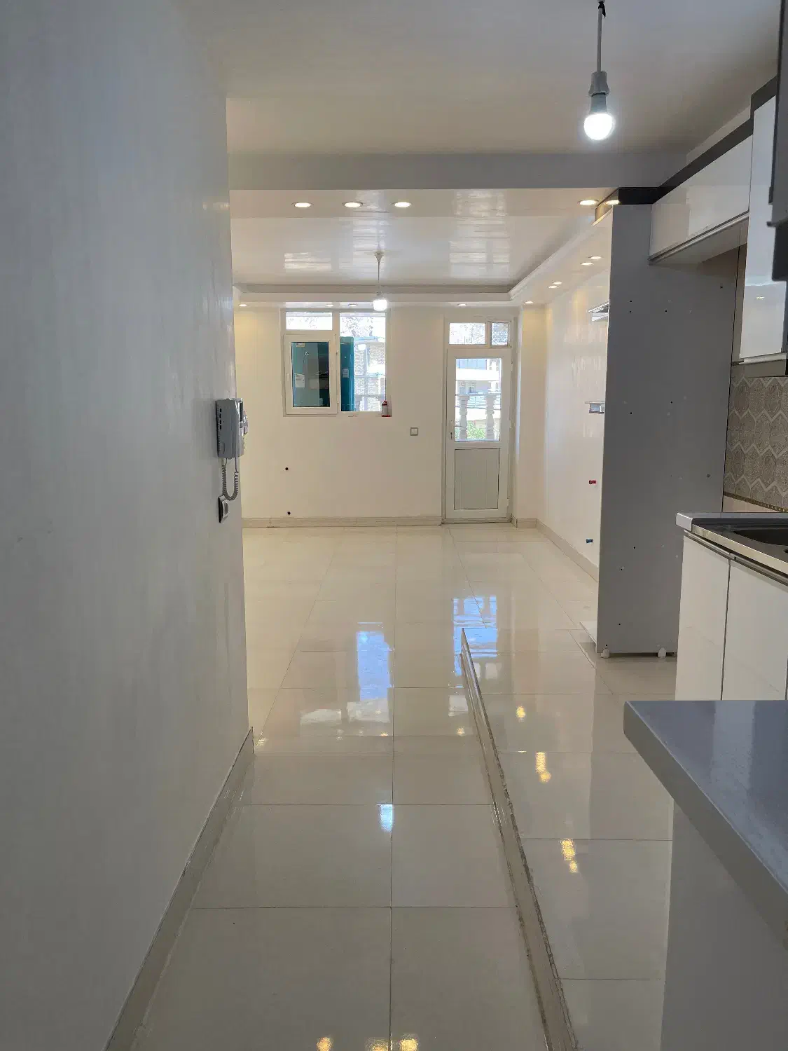 فروش تجاری مسکونی نوساز بلوار ولایت فیروزآباد|فروش مغازه و غرفه|فیروزآباد (فارس), |دیوار