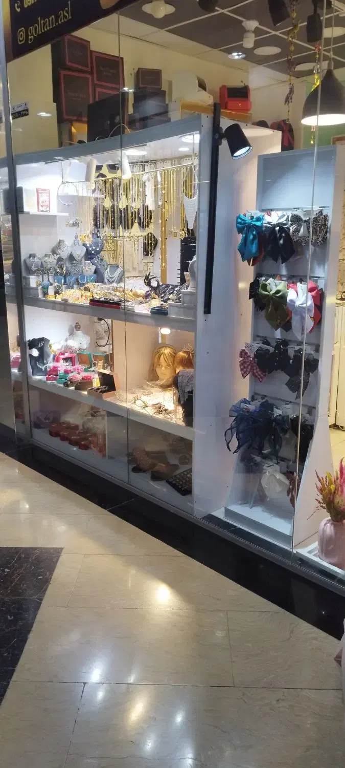 ویترین کامل فروشگاه|فروشگاه و مغازه|بندرعباس, |دیوار
