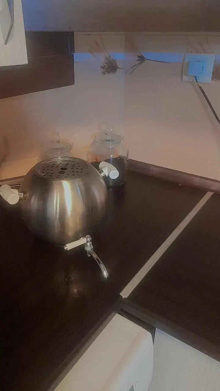 دو عدد کتری جنس عالی شازند|قوری، کتری، قهوه‌ساز دستی|شازند, |دیوار