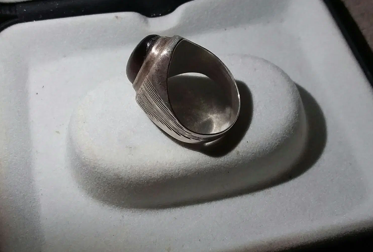 انگشتر قدیمی|جواهرات|اندیشه, اندیشه فاز ۴|دیوار