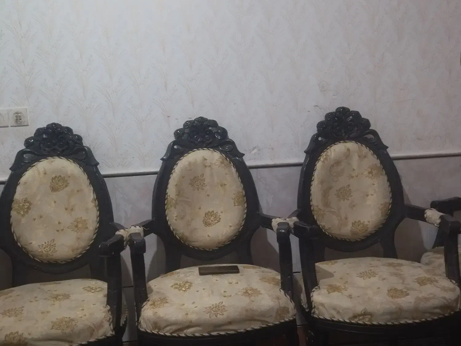 مبل هفت نفره|مبلمان خانگی و میز عسلی|کاشان, زیدی|دیوار