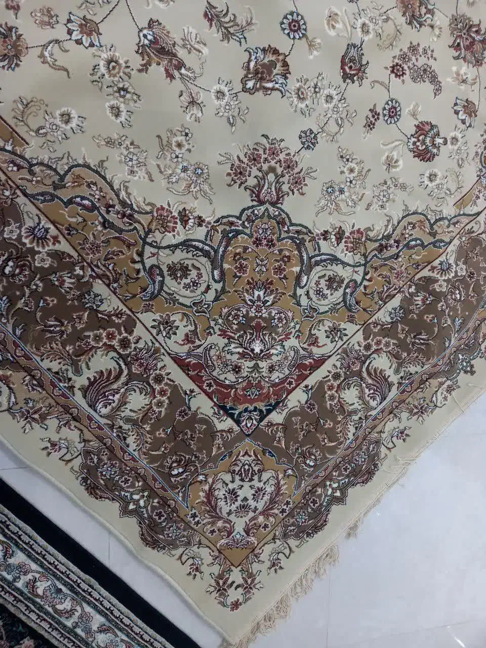 فرش پرشین مشهد|فرش|مشهد, کارمندان دوم|دیوار