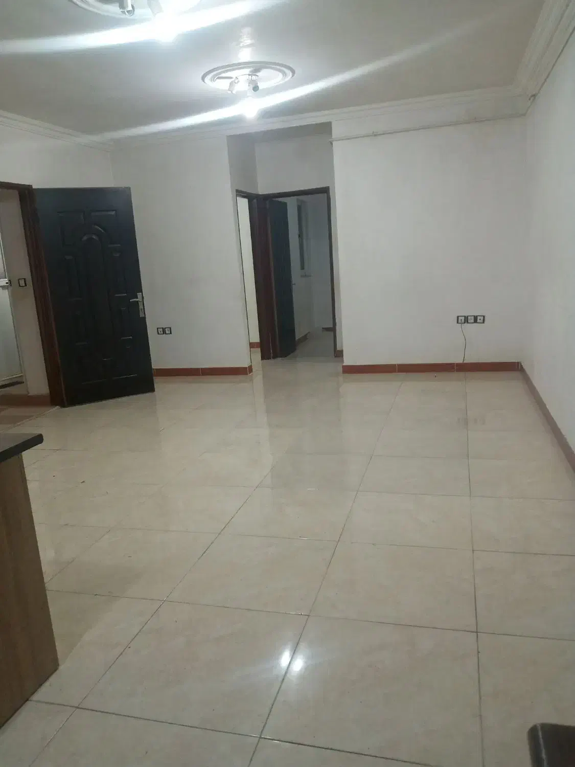 رهن واحدطبقه اول راه جدا دو خواب با پارکینگ جدا|اجارهٔ آپارتمان|رشت, حمیدیان|دیوار