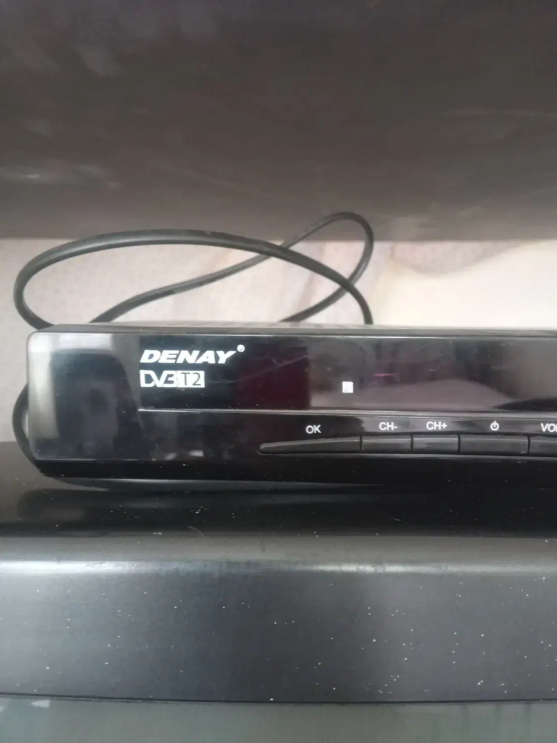 تلویزیون رنگی با دستگاه دیجیتال|تلویزیون و پروژکتور|سمنان, |دیوار