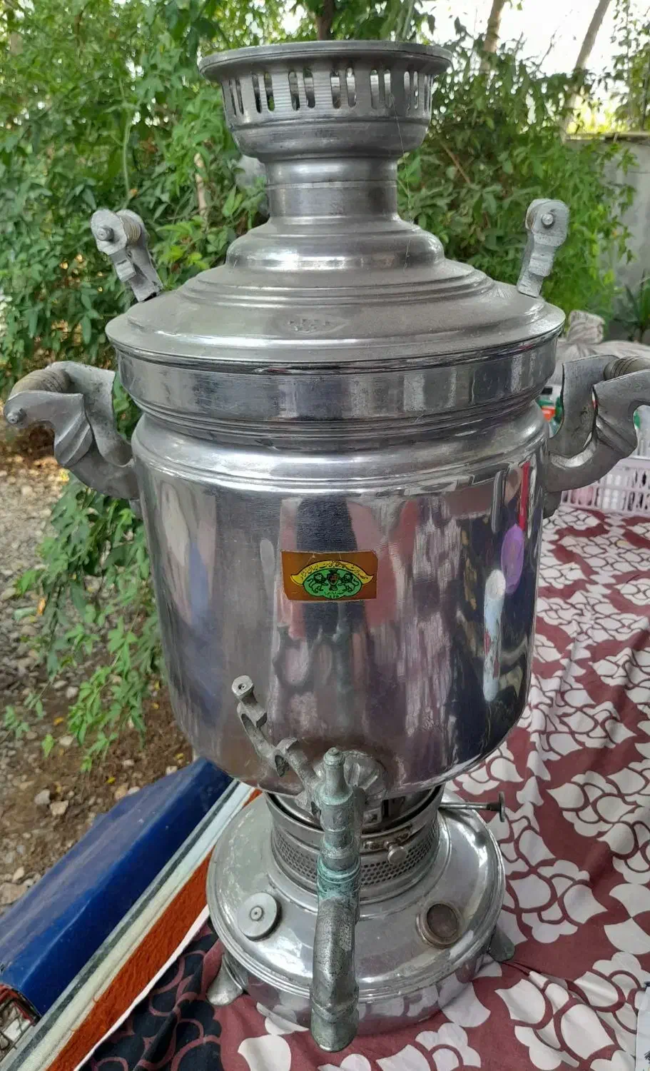 سماور نفتی قدیمی|سماور، چای‌ساز، قهوه‌ساز|آکند, |دیوار