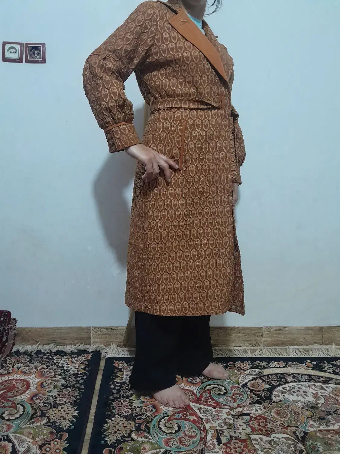 مانتو|لباس|پاکدشت, پاکدشت (مامازند)|دیوار