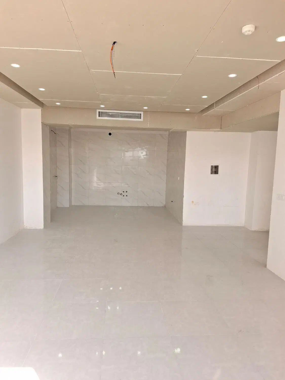 آپارتمان ۹۷متری، بدون مشرف در کرج ، شهرک بعثت|فروش آپارتمان|مشکین‌دشت, |دیوار