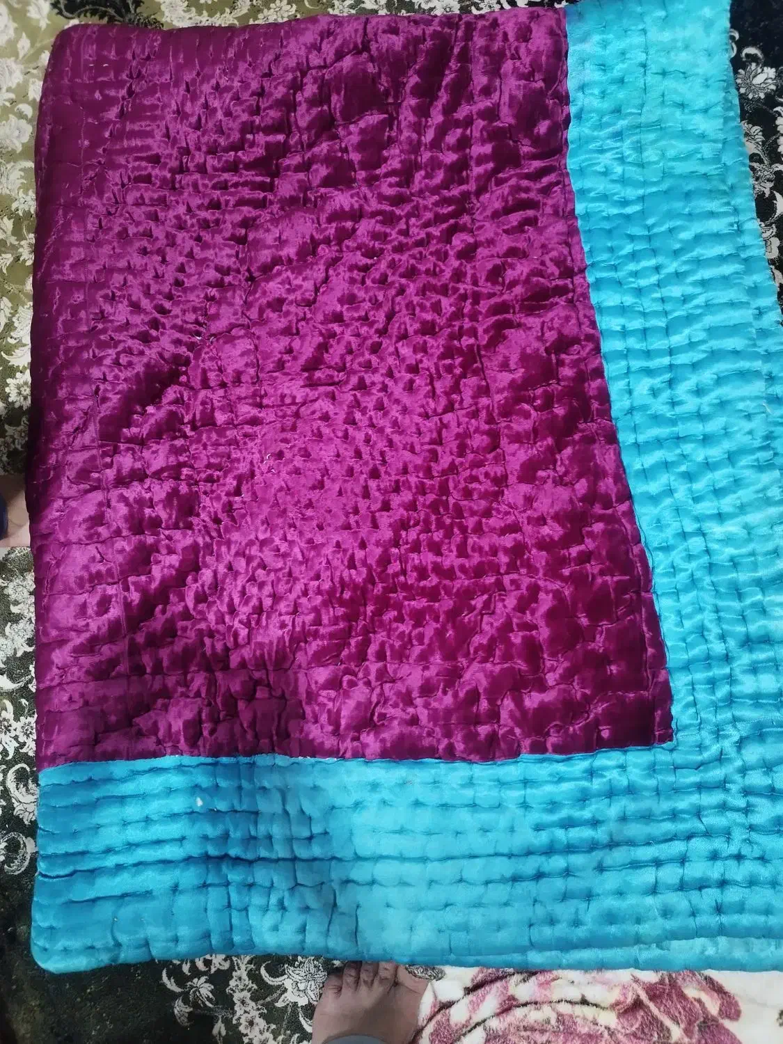 لاحاف و پتو دست دوز در حد نو|رختخواب، بالش، پتو|سیرجان, |دیوار