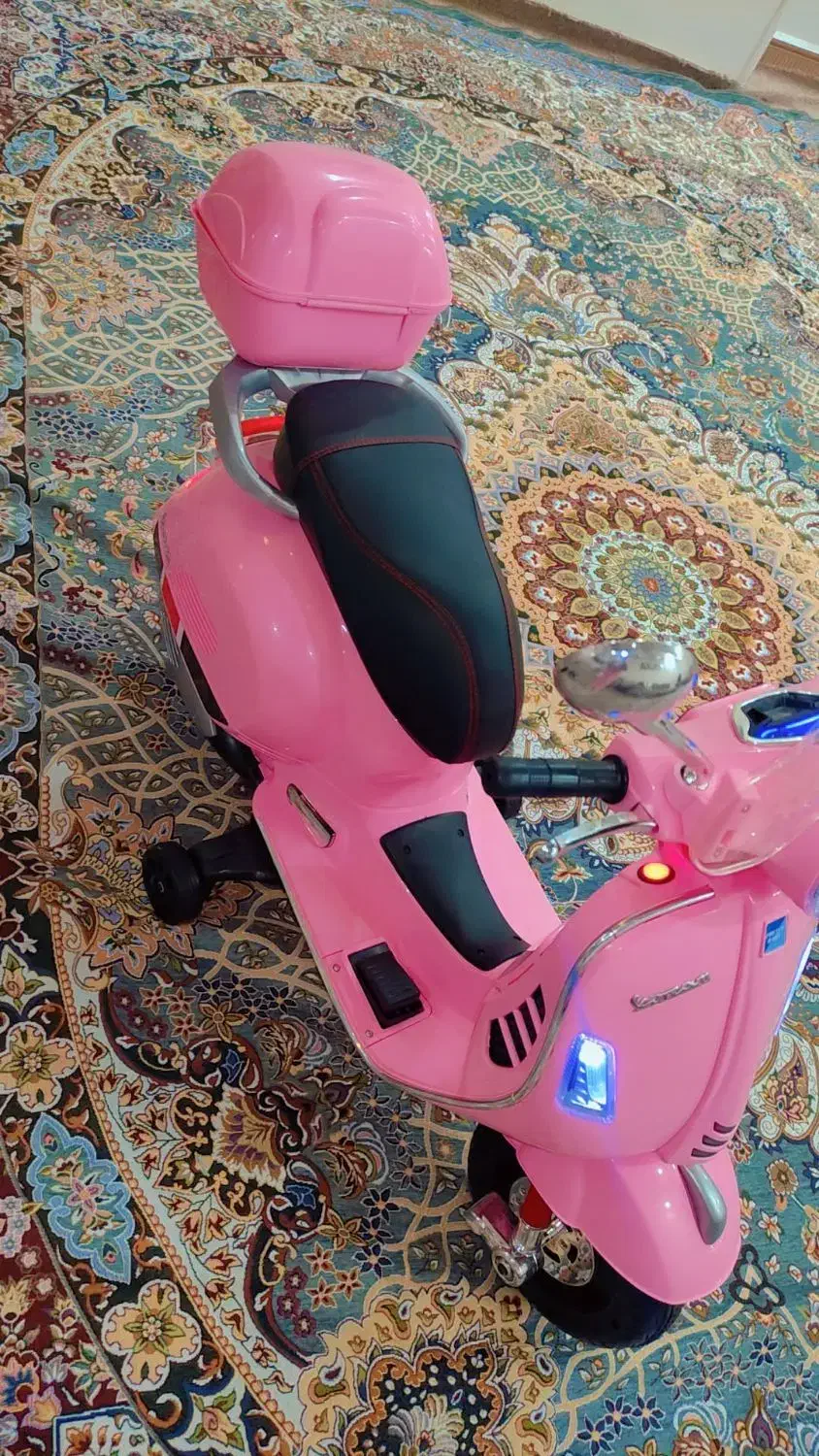 زیتون|اسباب‌بازی بچه|اهواز, دغاغله|دیوار