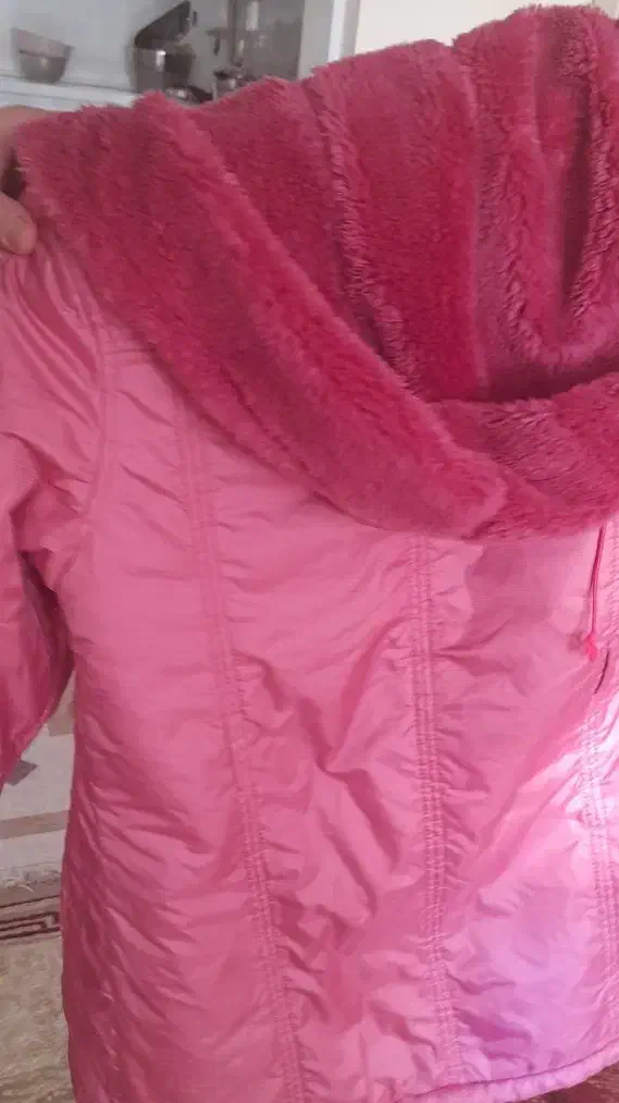 کاپشن دخترانه|لباس|قرچک, زیبا شهر|دیوار