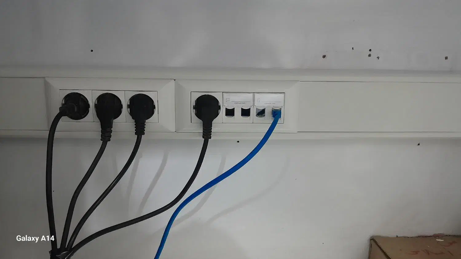 دوربین مداربسته و دزدگیر اماکن|خدمات پیشه و مهارت|شیراز, زند|دیوار