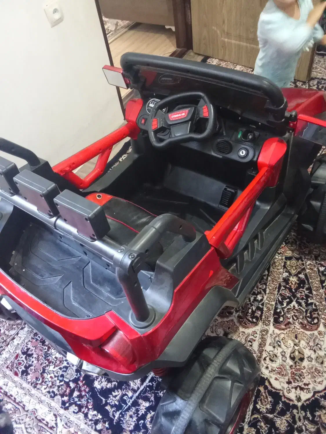 ماشین شارژی|اسباب‌بازی بچه|ارومیه, |دیوار