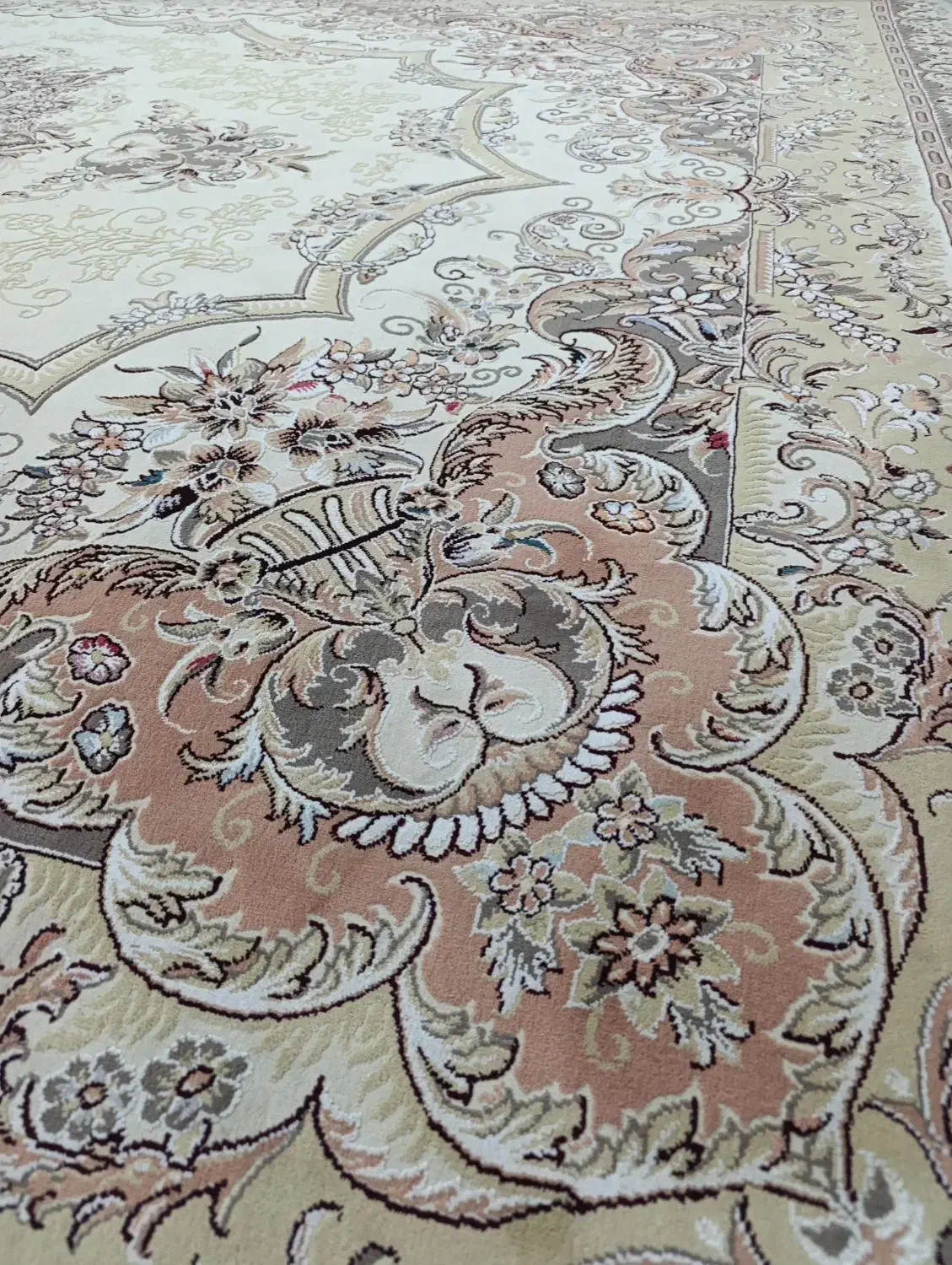 فرشی آکرلیک درجه 1 تراکم ۲۰۰۰ 700 شونه|فرش|کرج, حصارک پایین|دیوار