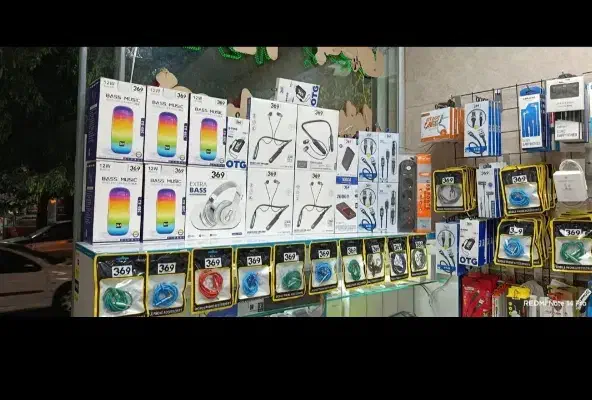 تمامی لوازم جانبی موبایل به قیمت خرید|لوازم جانبی موبایل و تبلت|همدان, |دیوار