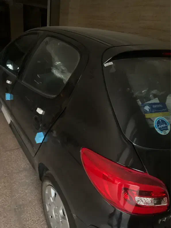 207 سقف فلز مشکی ۱۴۰۴|خودرو سواری و وانت|برازجان, |دیوار