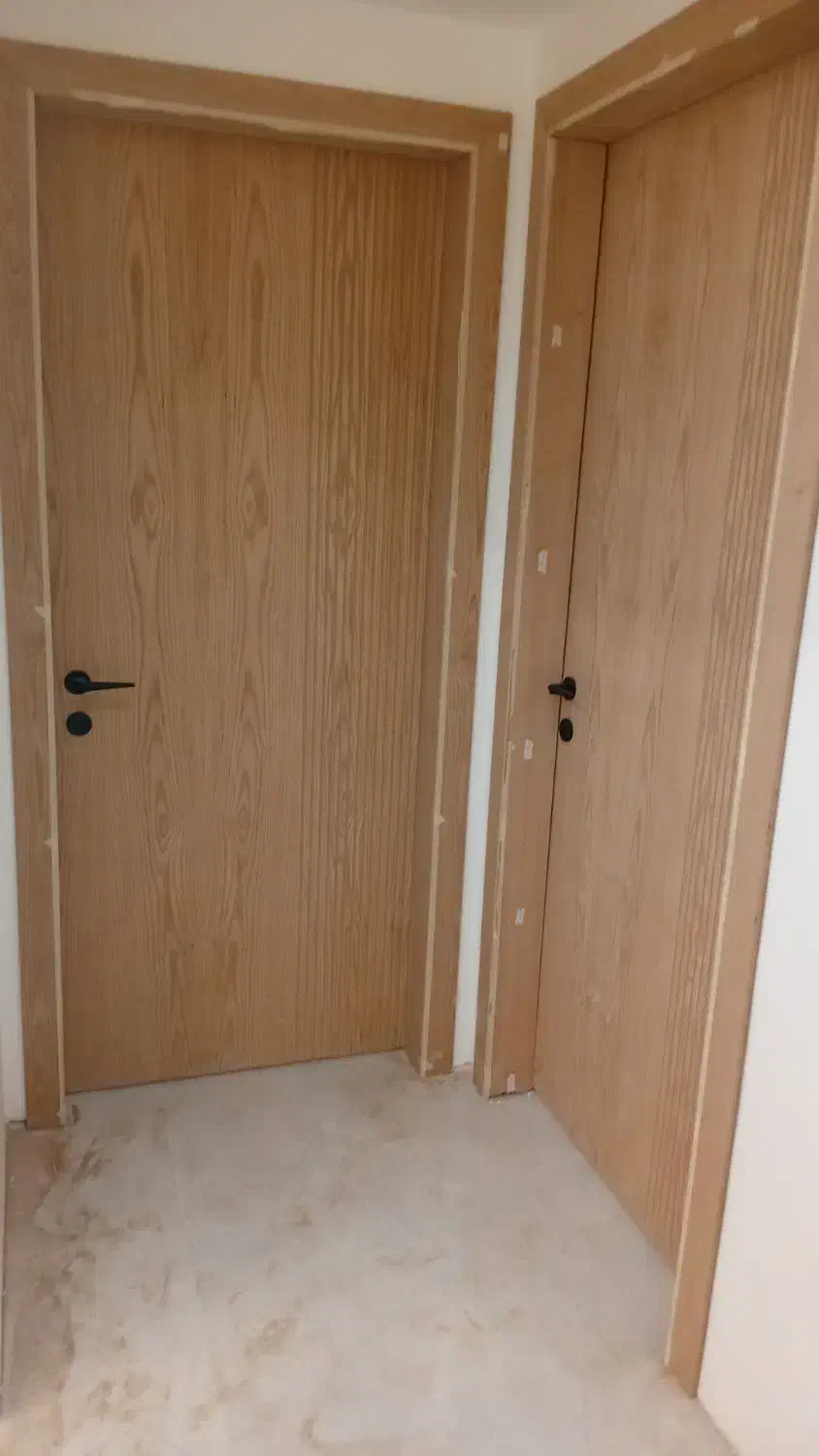 نصاب درب چوبی وپلی ووت بیرون از شهر|خدمات پیشه و مهارت|اصفهان, باغ فردوس|دیوار