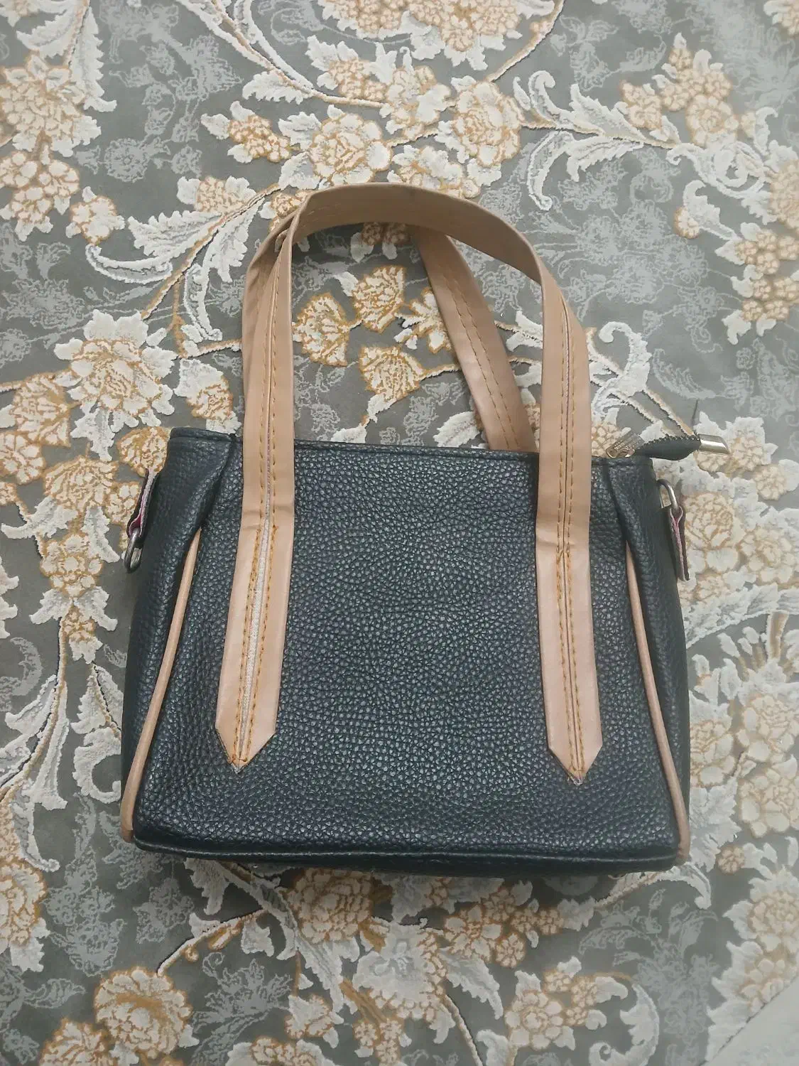 کیف در حد نو|کیف، کفش، کمربند|فردیس, فردیس|دیوار