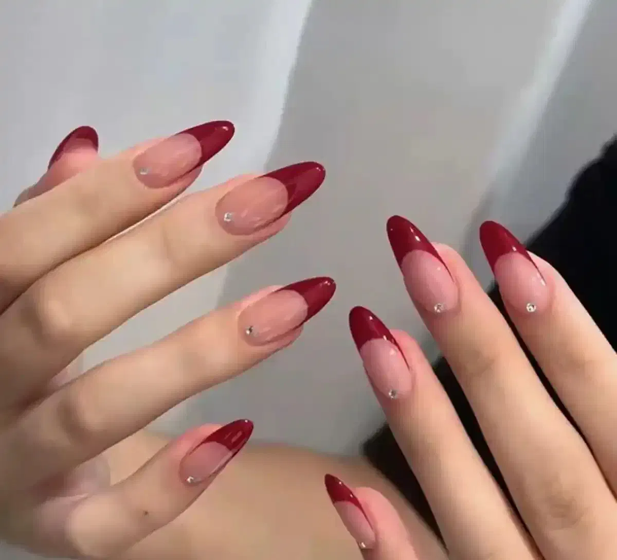 کاشت ناخن|خدمات آرایشگری و زیبایی|کوهدشت, |دیوار