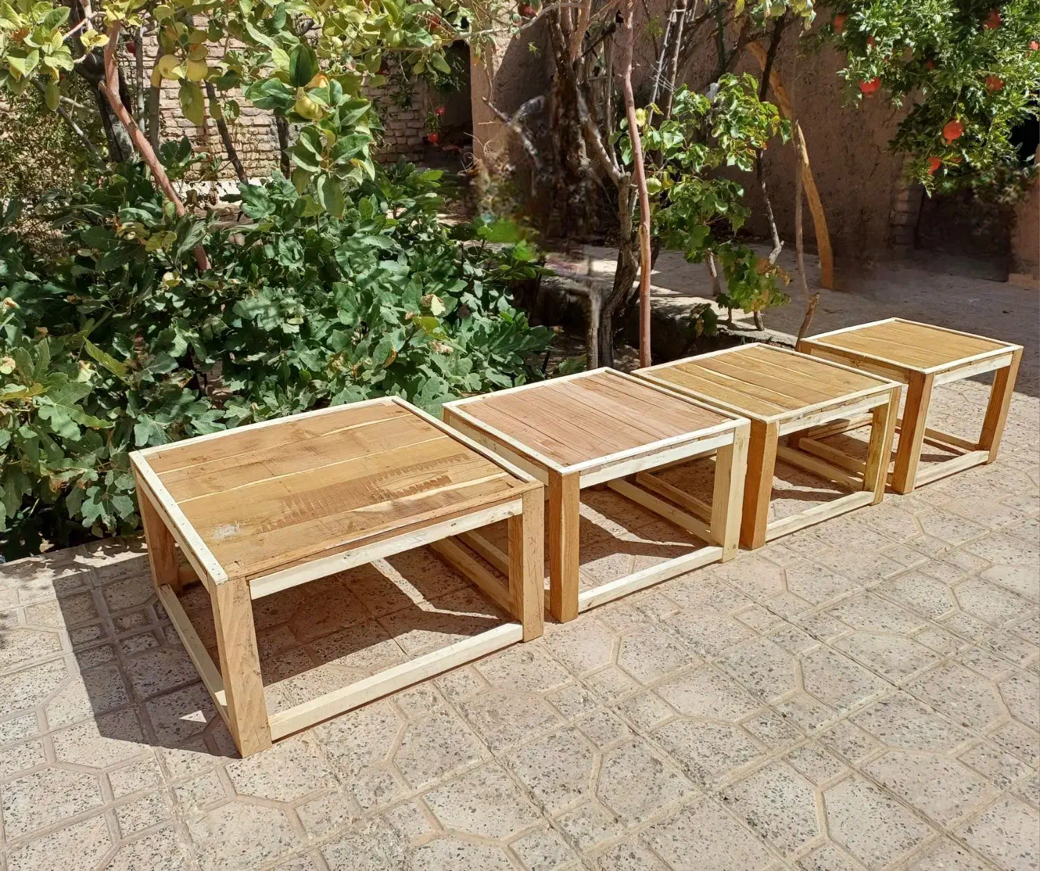 کرسی|مبلمان خانگی و میز عسلی|گناباد, |دیوار