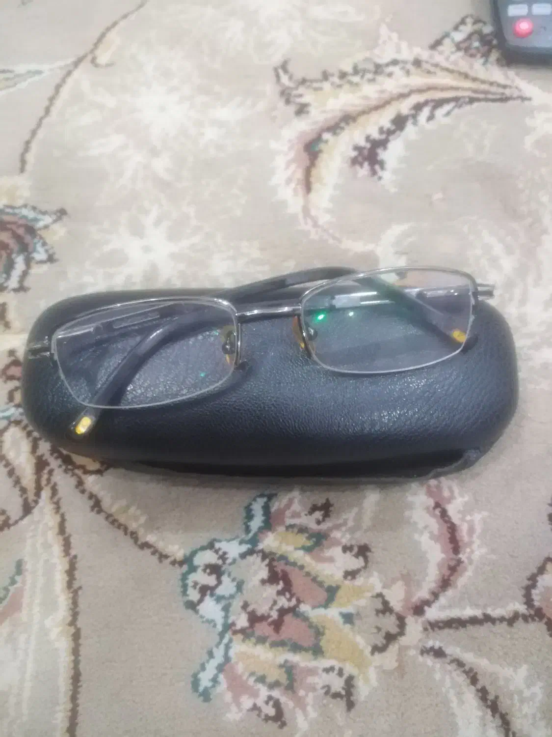 عینک طبی|زیورآلات و اکسسوری|یزد, |دیوار