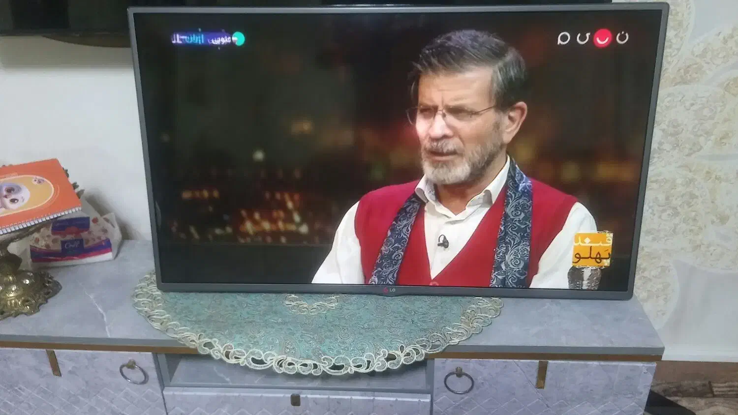 تلویزیون ال ای دی مدل 42|تلویزیون و پروژکتور|املش, |دیوار