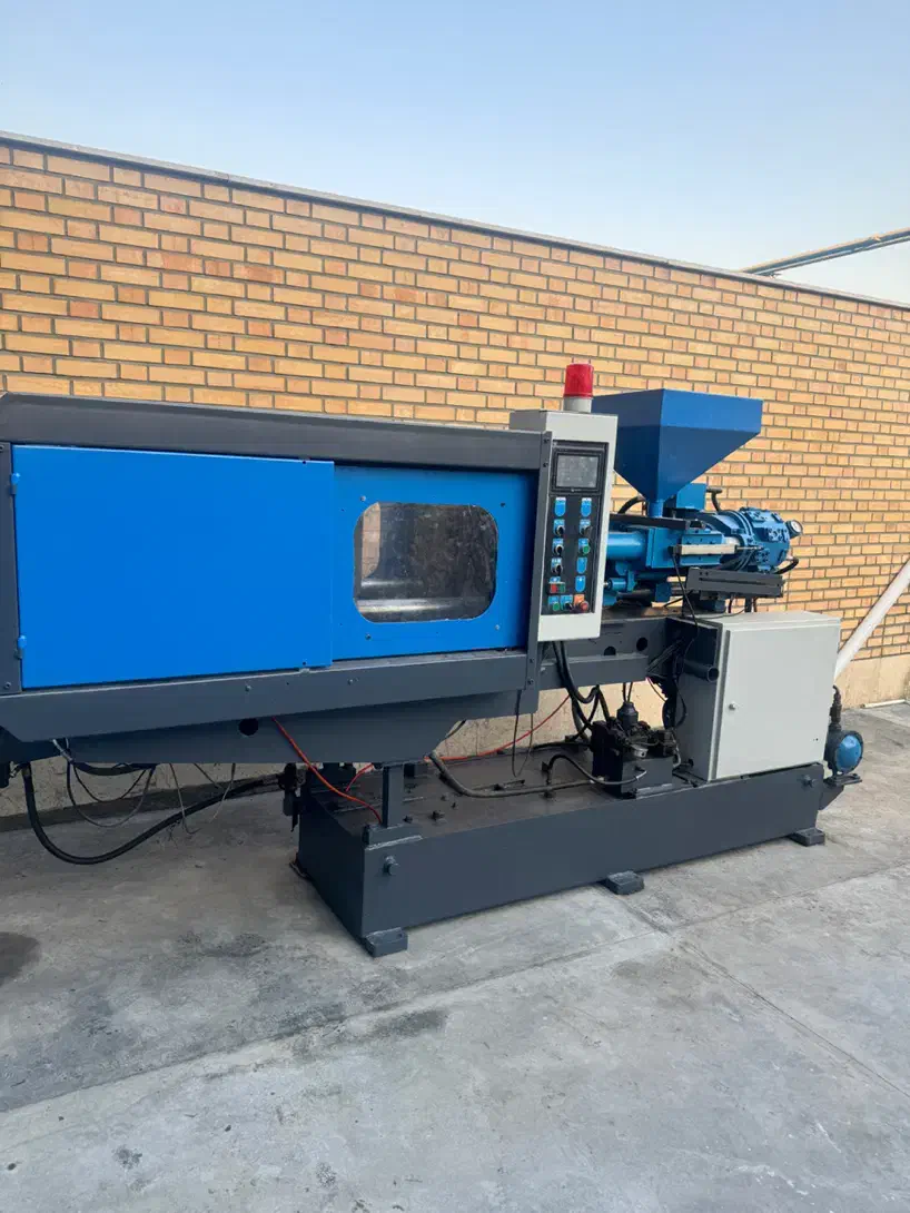 دستگاه تزریق پلاستیک ۱۱۰ تن plc|ماشین‌آلات صنعتی|تهران, مسعودیه|دیوار