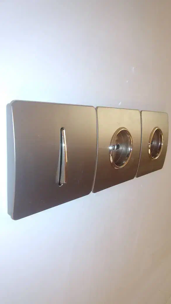 برقکاری ولوله کشی صفرتاصدبامهارت بالا انجام میشه|خدمات پیشه و مهارت|خاش, |دیوار