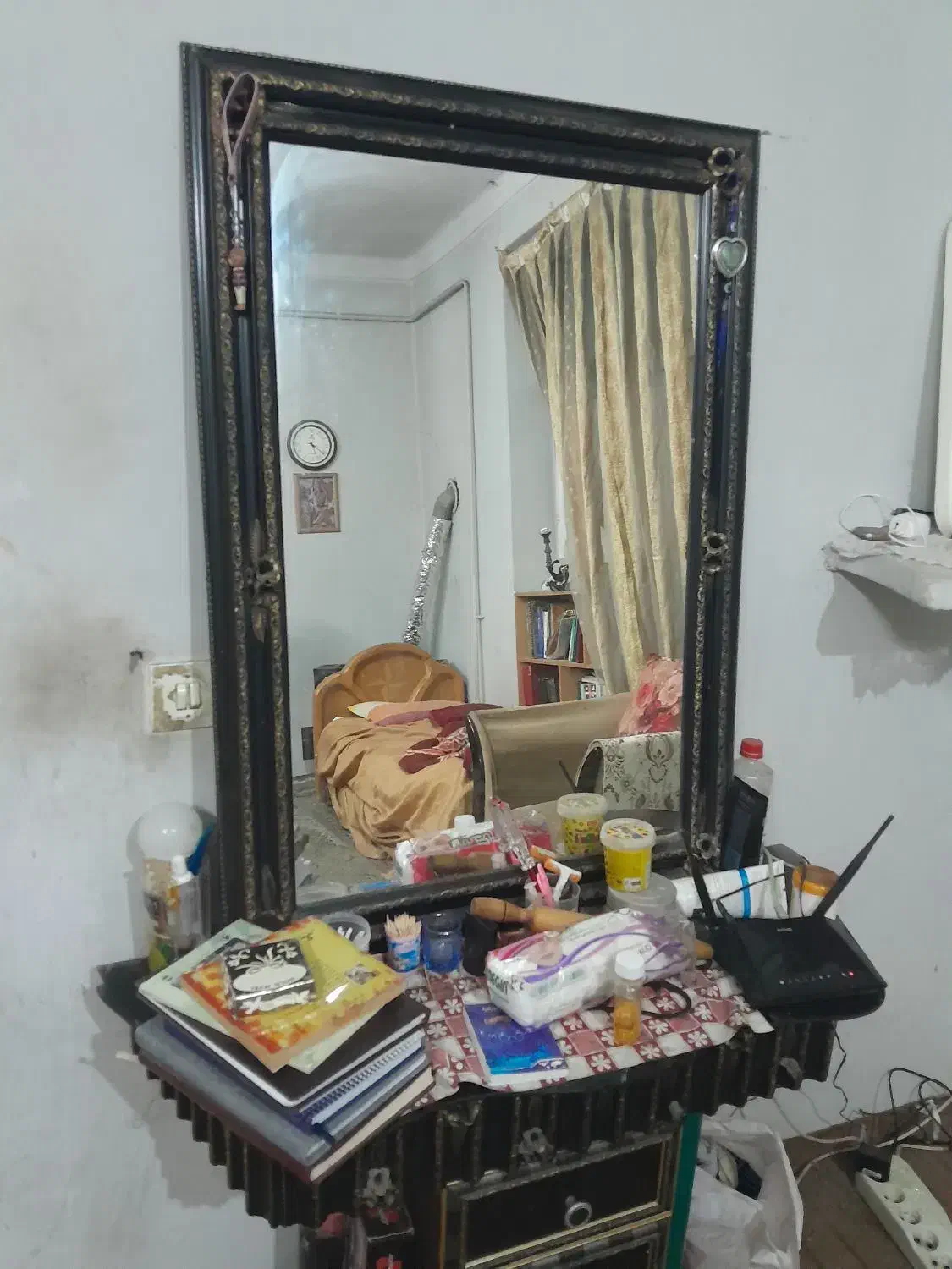 میز کنسول آیینه ای طلایی|بوفه، ویترین، کنسول|گرگان, |دیوار