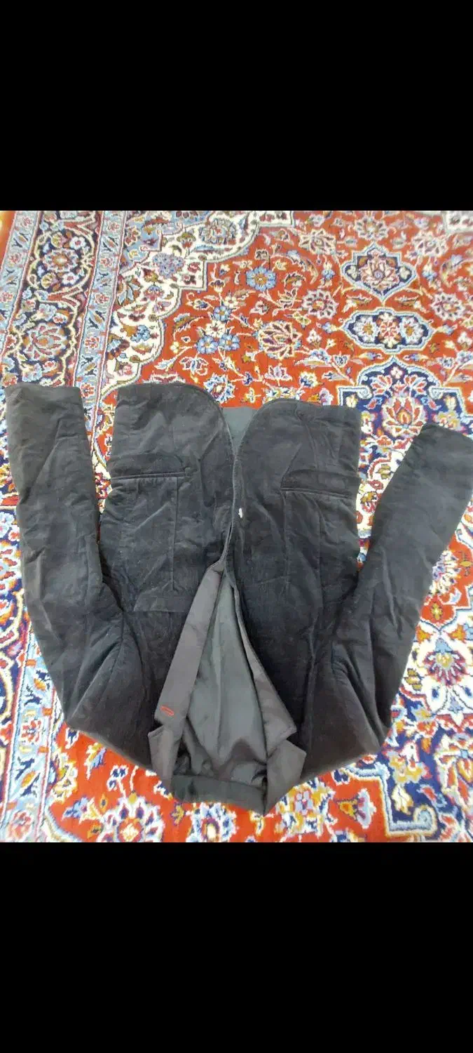 تعدادی کت و پالتو و ..|لباس|فامنین, |دیوار