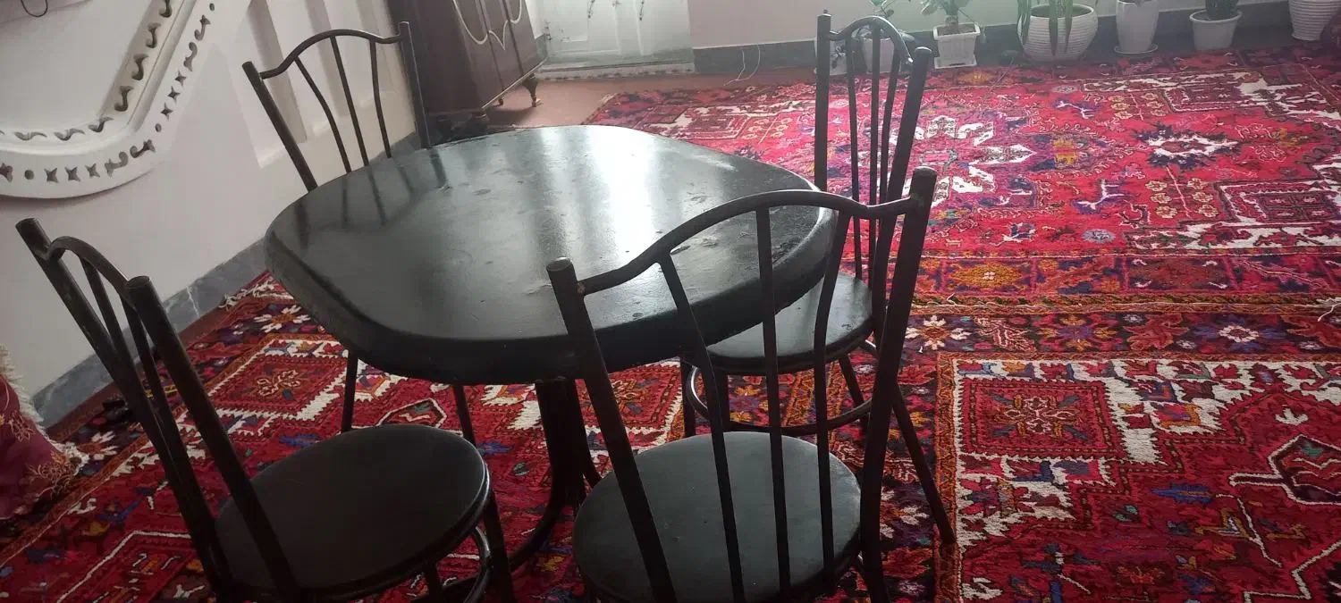 میزوصندلی‌|میز و صندلی غذاخوری|اهر, |دیوار