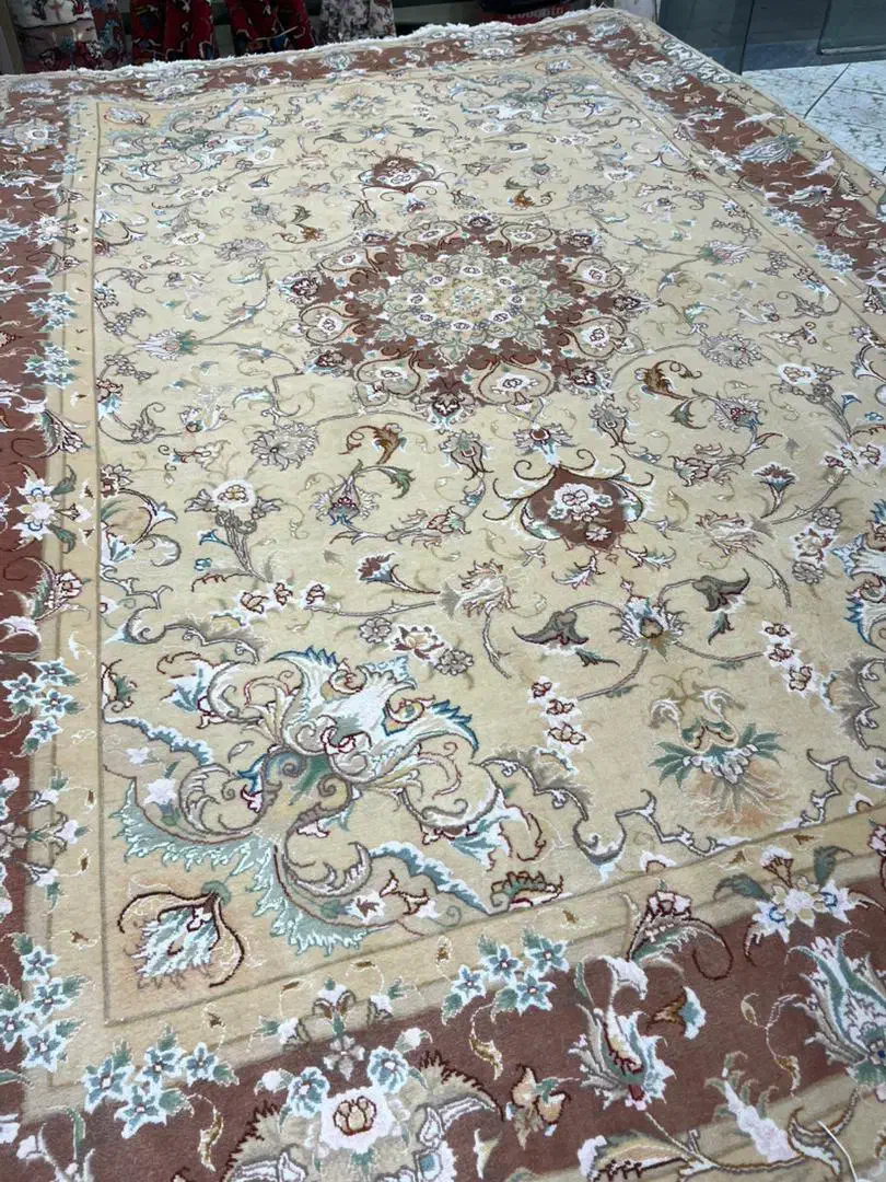 تک ۶ متری علیا|فرش|تبریز, |دیوار