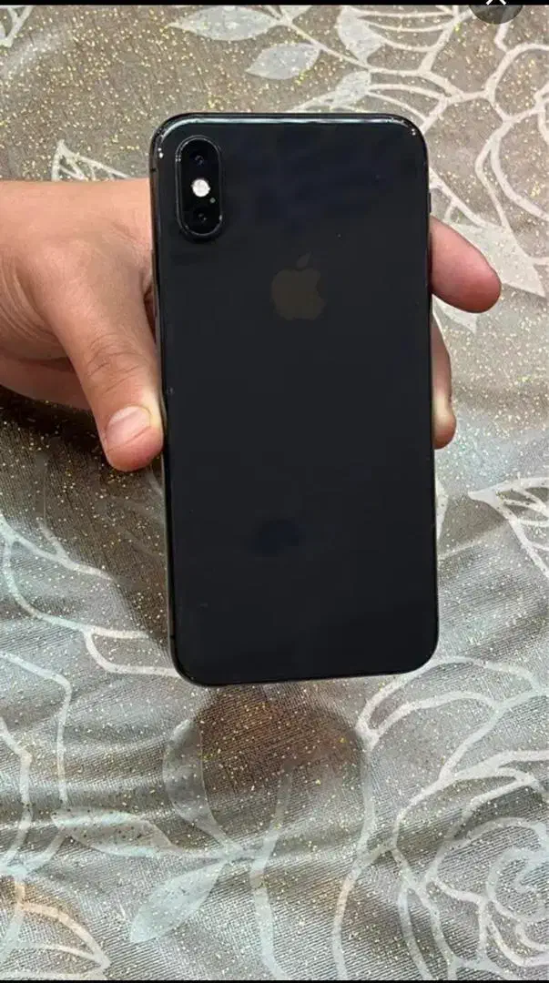 ایفون xs256 به همراه اداپتور ۲۰wاصل|موبایل|اردبیل, |دیوار