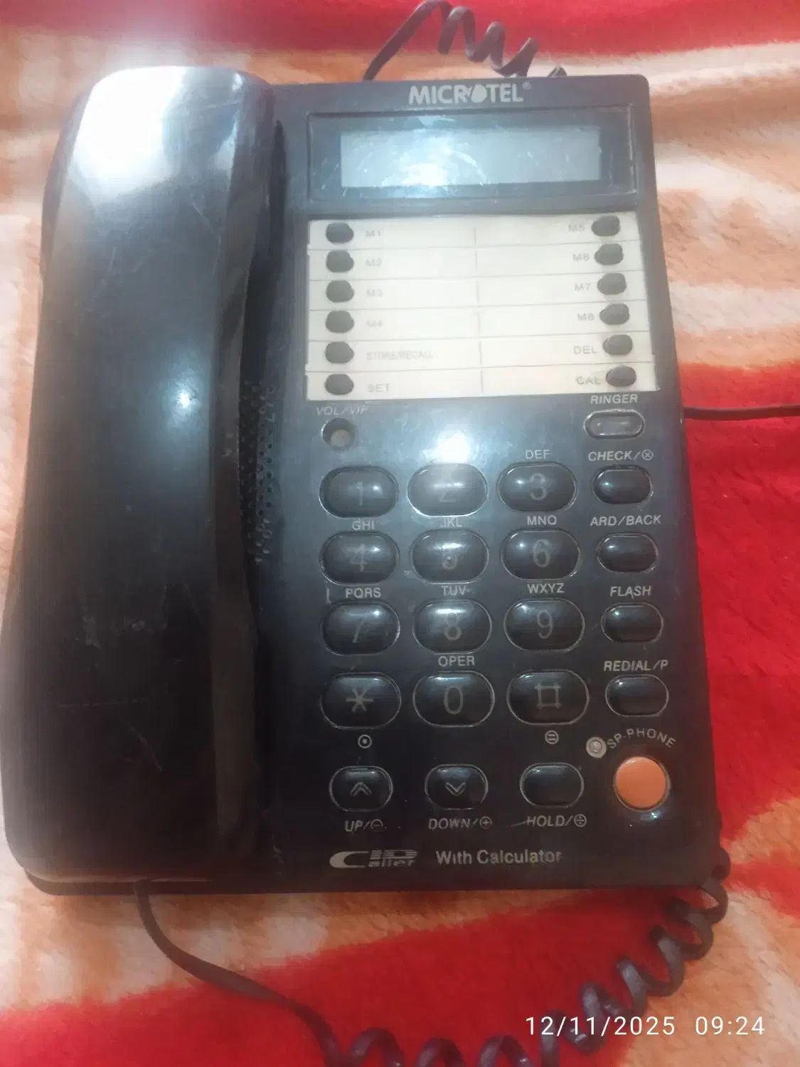 تلفن روی میزی سالم د حد نو|تلفن رومیزی|خرمآباد, |دیوار