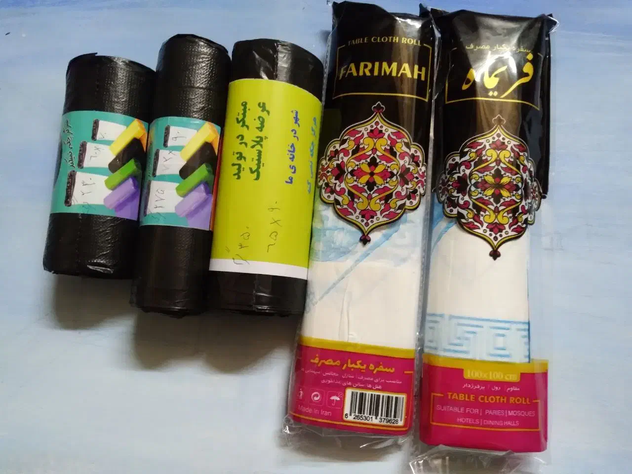 سفره یکبار مصرف و کیسه زباله|سفره، حوله، دستمال آشپزخانه|تهران, فلسطین (میدان انقلاب)|دیوار