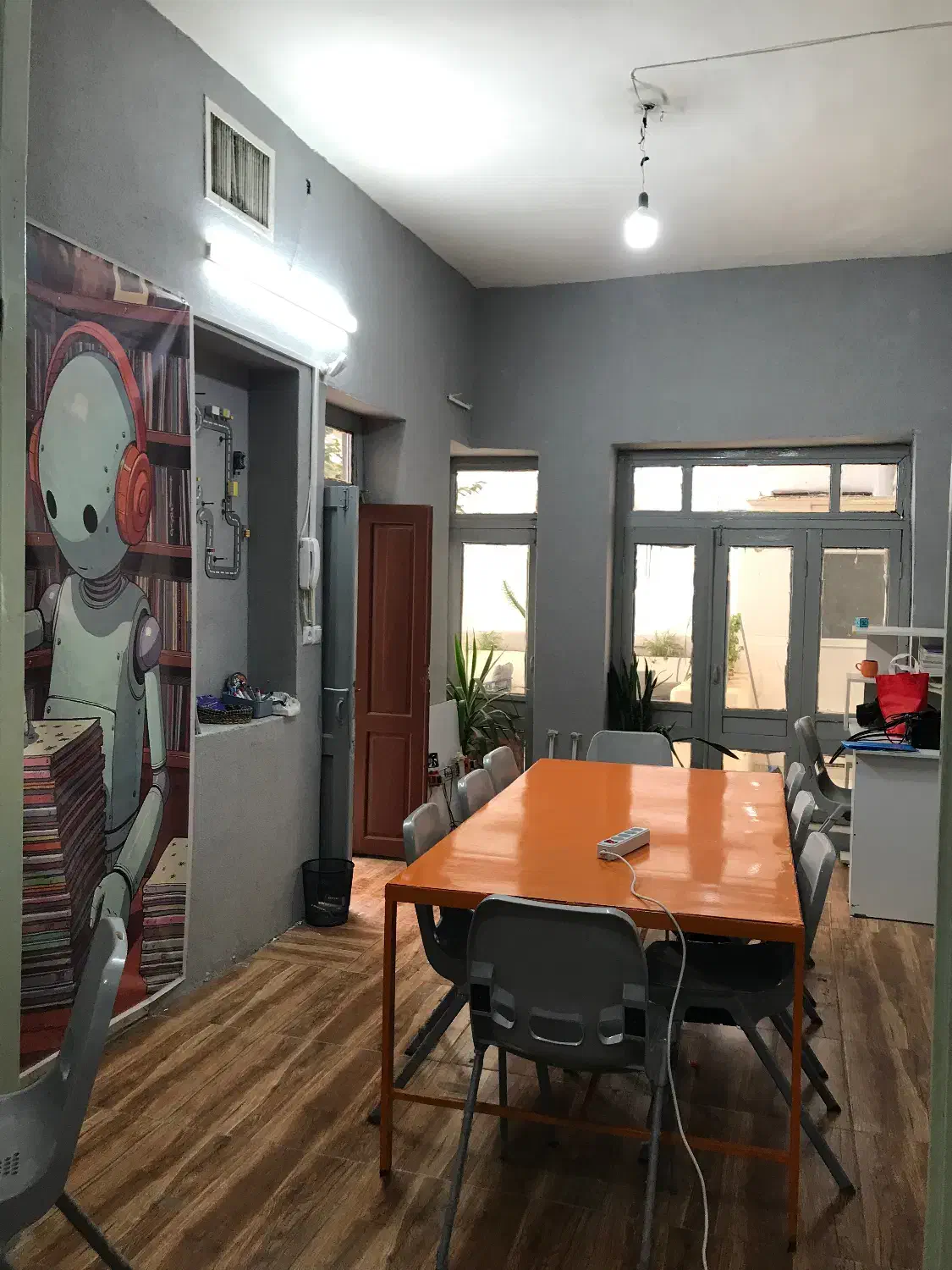 آموزش رباتیک|خدمات آموزشی|اصفهان, تخت فولاد|دیوار