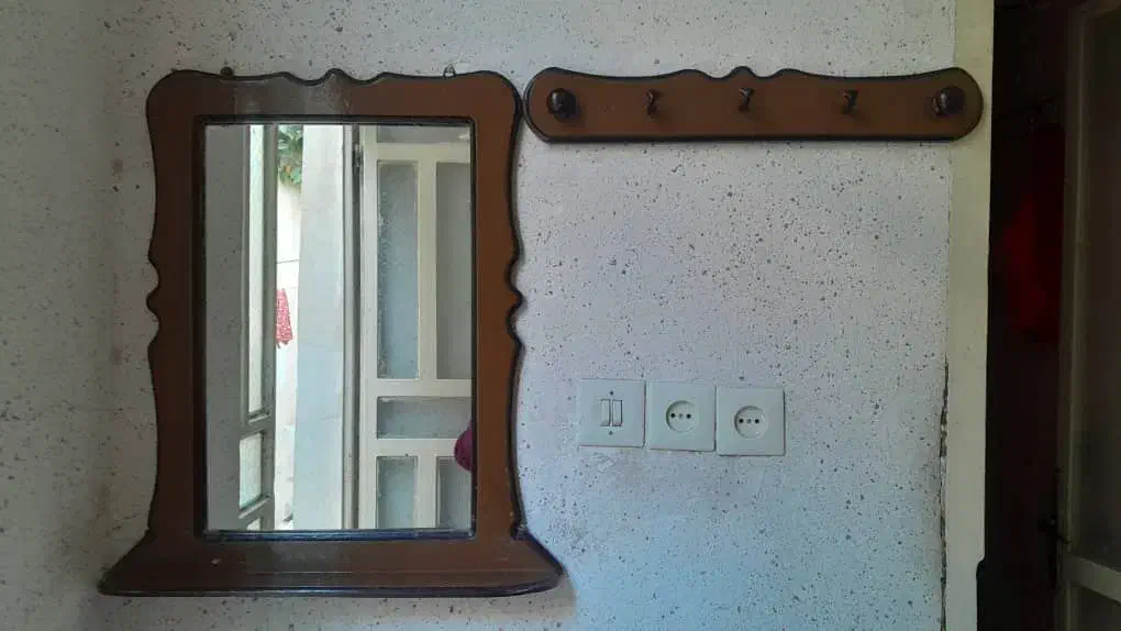 آینه و چوب لباسی|آینه|شیراز, بالا کفت|دیوار