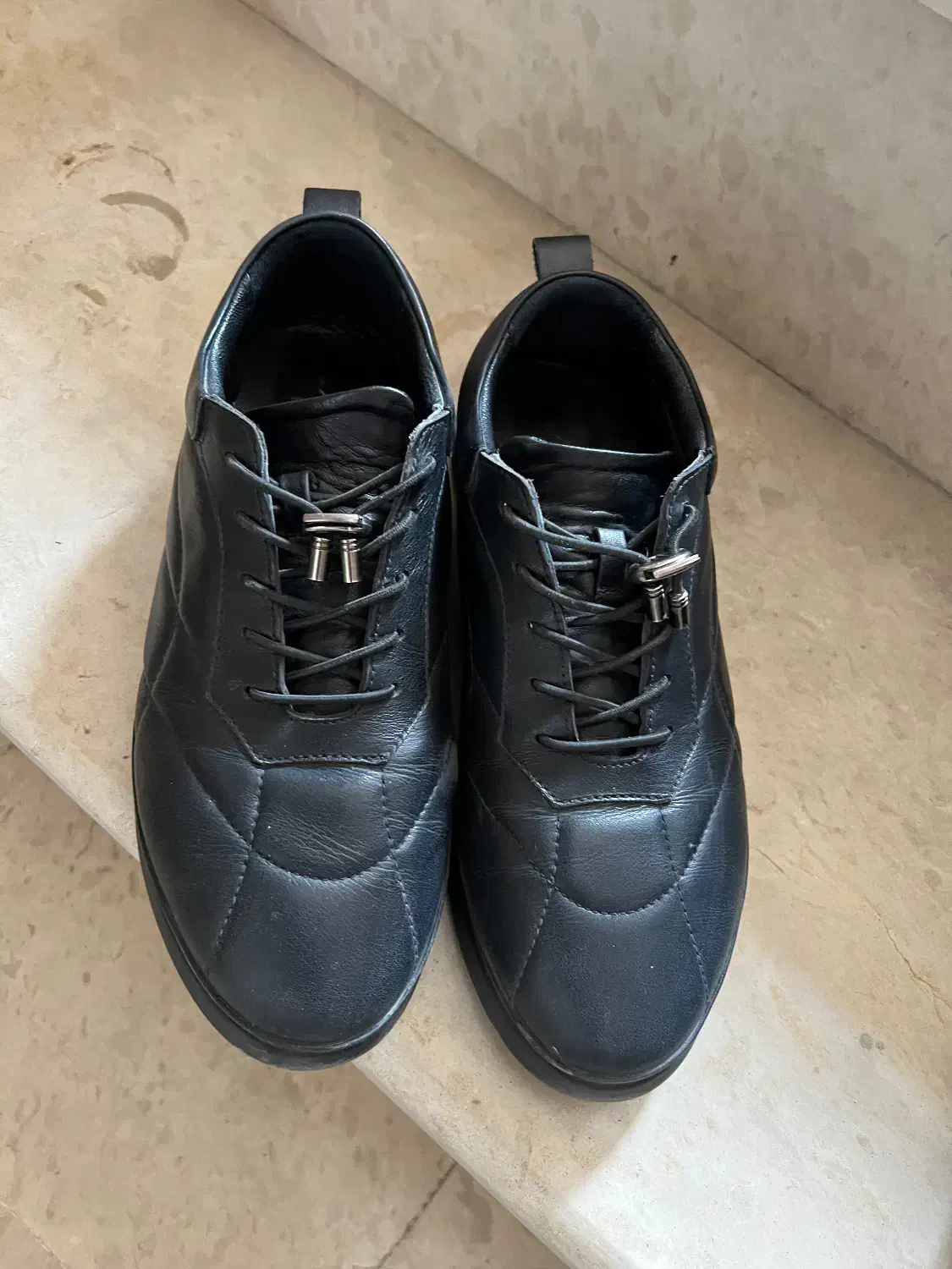 کفش کتونی چرم درجه یک سایز ۳۹|کیف، کفش، کمربند|پاکدشت, پاکدشت (مامازند)|دیوار