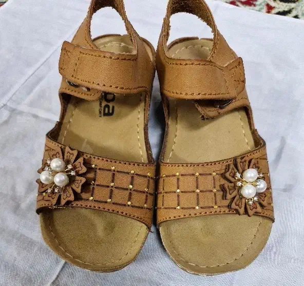 صندل بندی دخترانه|کفش و لباس بچه|قم, شهر قائم|دیوار