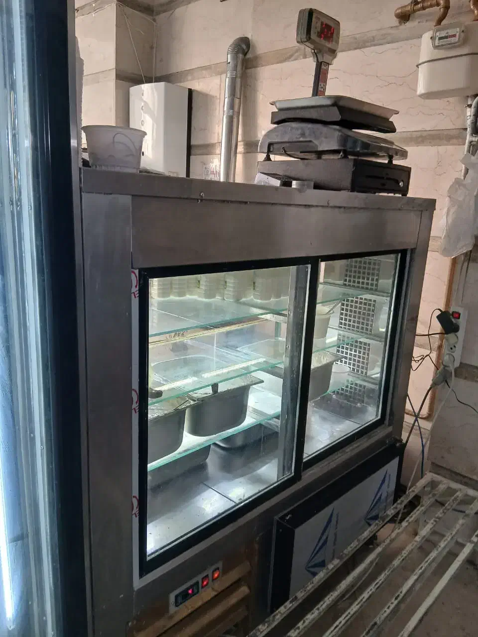 یخچال مغازه ویترینی لبنیات|فروشگاه و مغازه|قلعه نو, |دیوار